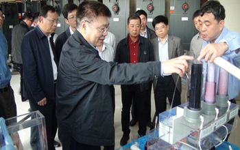 福建省委常委、廈門市委書記王蒙徽及有關(guān)部門負(fù)責(zé)人一行蒞臨公司視察